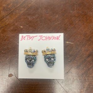 Betsey Johnson Women's Crowned Skull Earrings